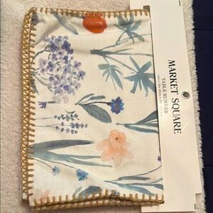 Market Square Floral Table Runner